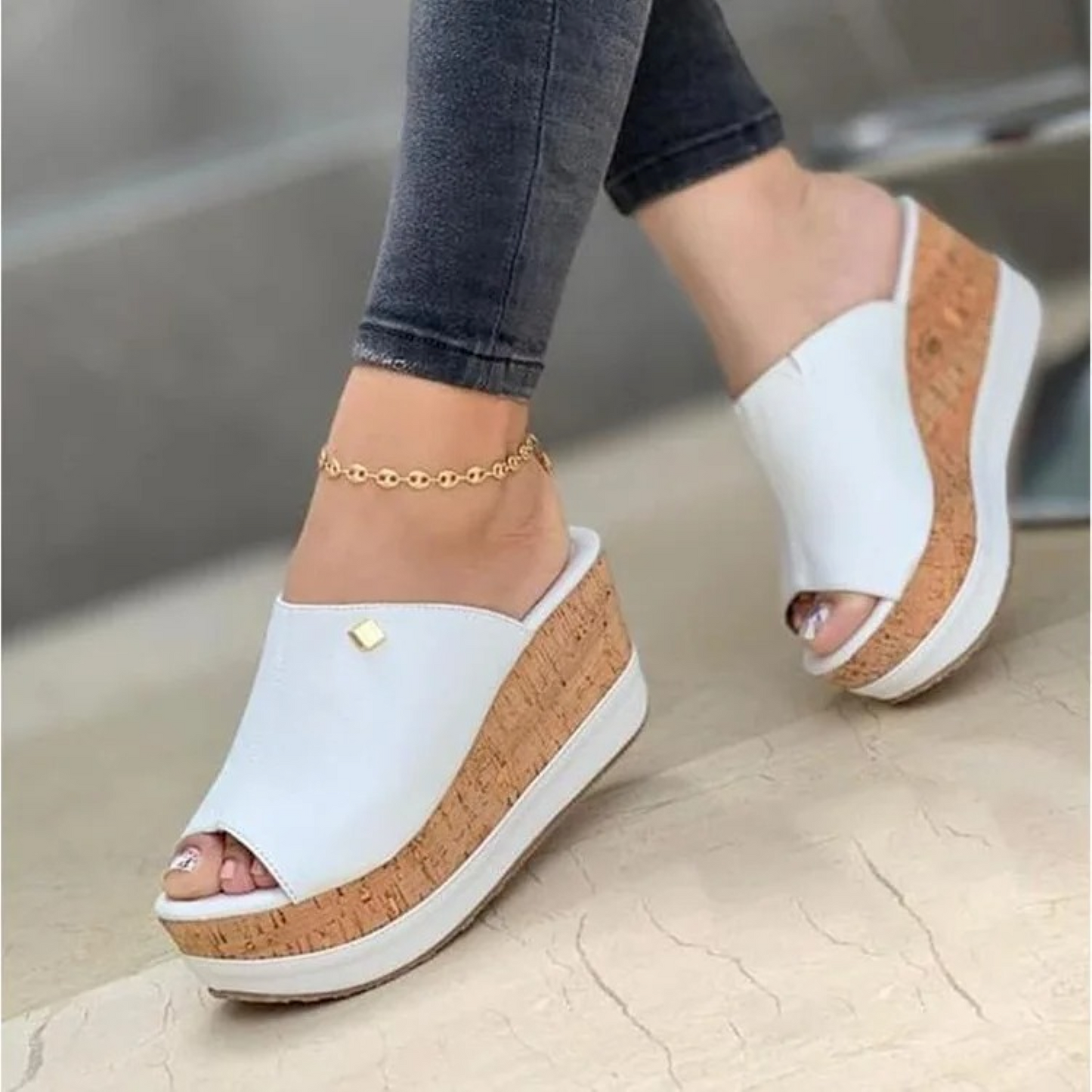 Sandalias con punta abierta y cuña para mujer – Almeria