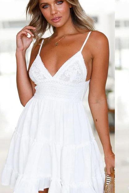 Freja – Vestido midi de encaje con tirantes finos y espalda descubierta para mujer