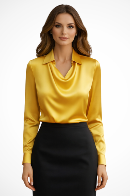 Lyra – Blusa de satén con cuello drapeado y mangas largas para mujer