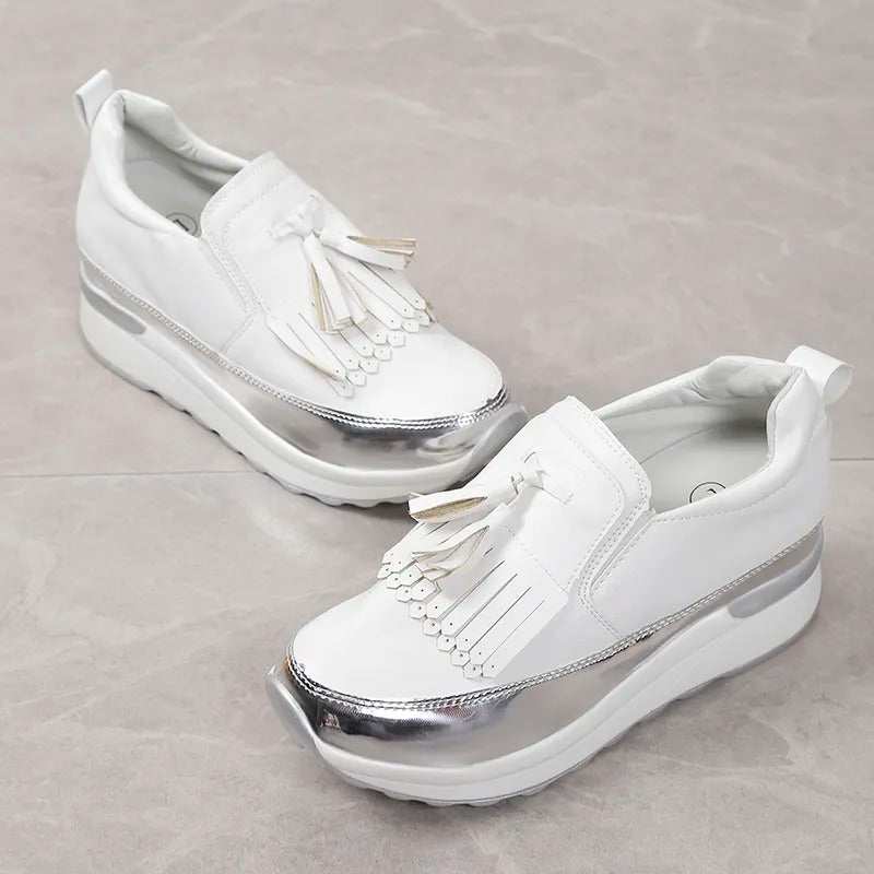 Zapatillas de mujer con plataforma y detalles de flecos – SERALIA