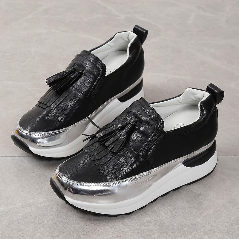 Zapatillas de mujer con plataforma y detalles de flecos – SERALIA