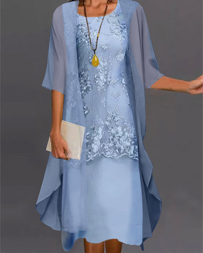 Vestido elegante con encaje y capa de gasa para invitada de boda – AURELIA