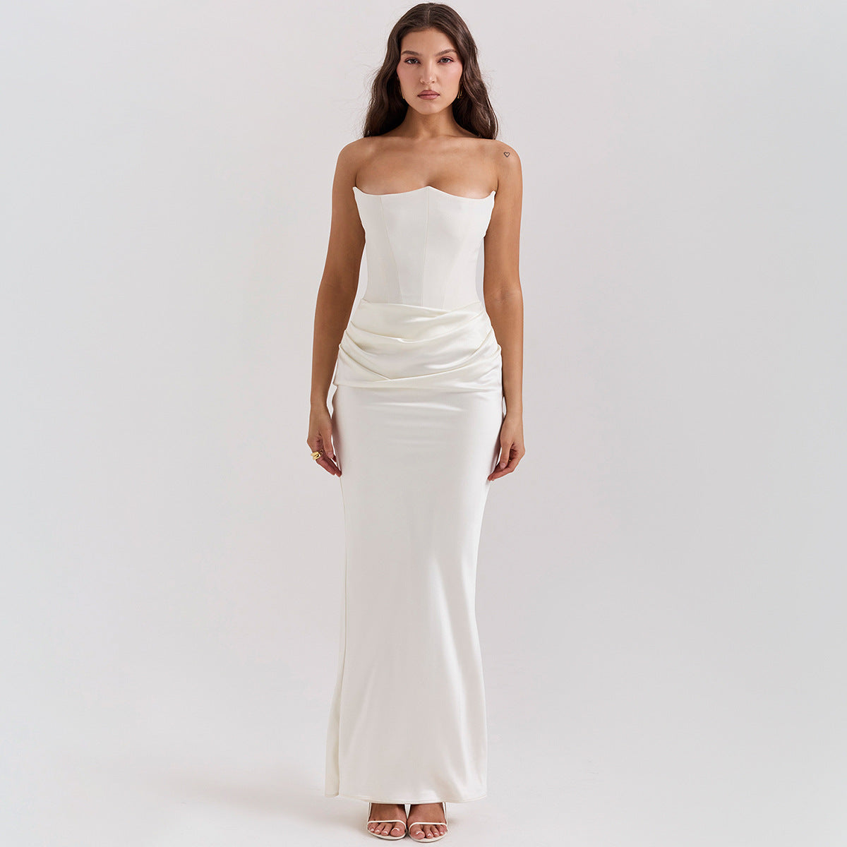 Serenata – Vestido maxi bodycon sin tirantes con fruncido para mujer