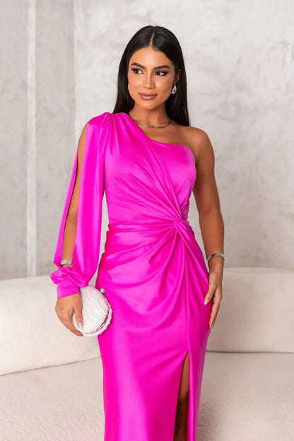 LUCINDA – Vestido maxi satinado de un hombro con drapeado elegante