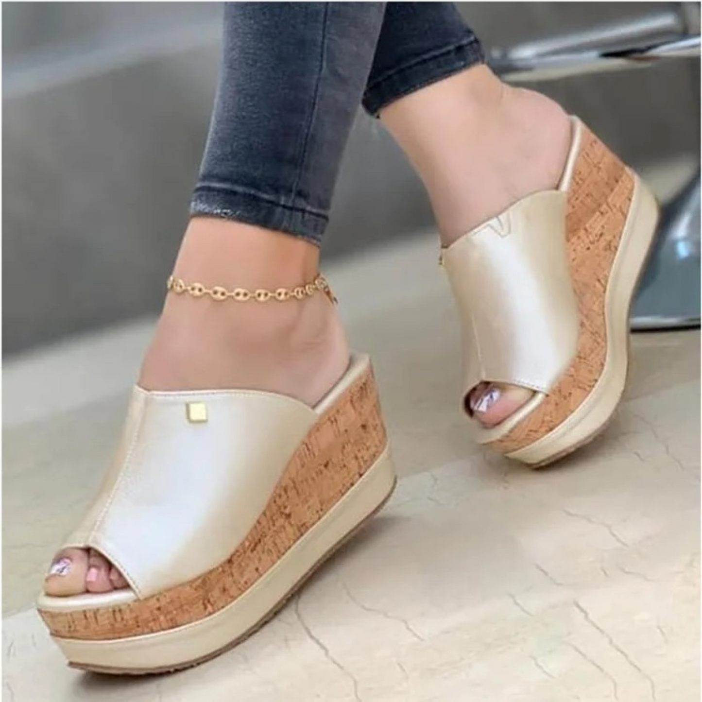 Sandalias con punta abierta y cuña para mujer – Almeria