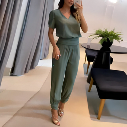 LYA – Conjunto de dos piezas con diseño moderno para mujer