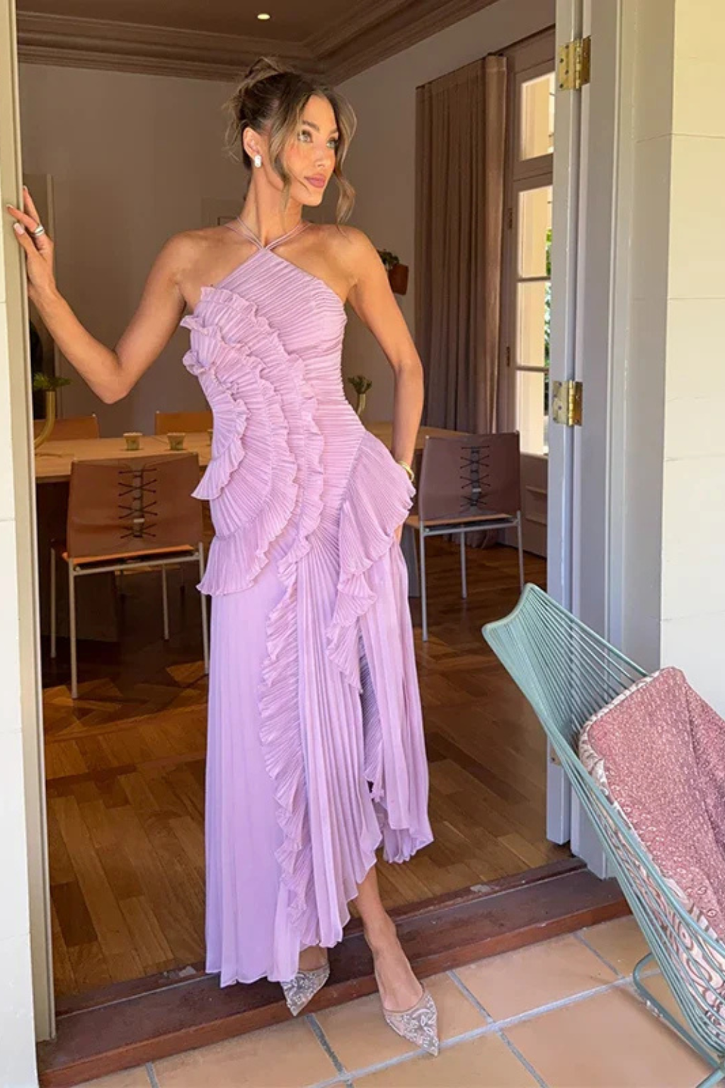 Imogen – Vestido maxi halter sin mangas con espalda descubierta y volantes para mujer