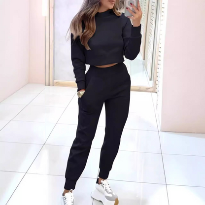 Conjunto athleisure de dos piezas con top corto y pantalón cómodo – LÉNA ActiveEase