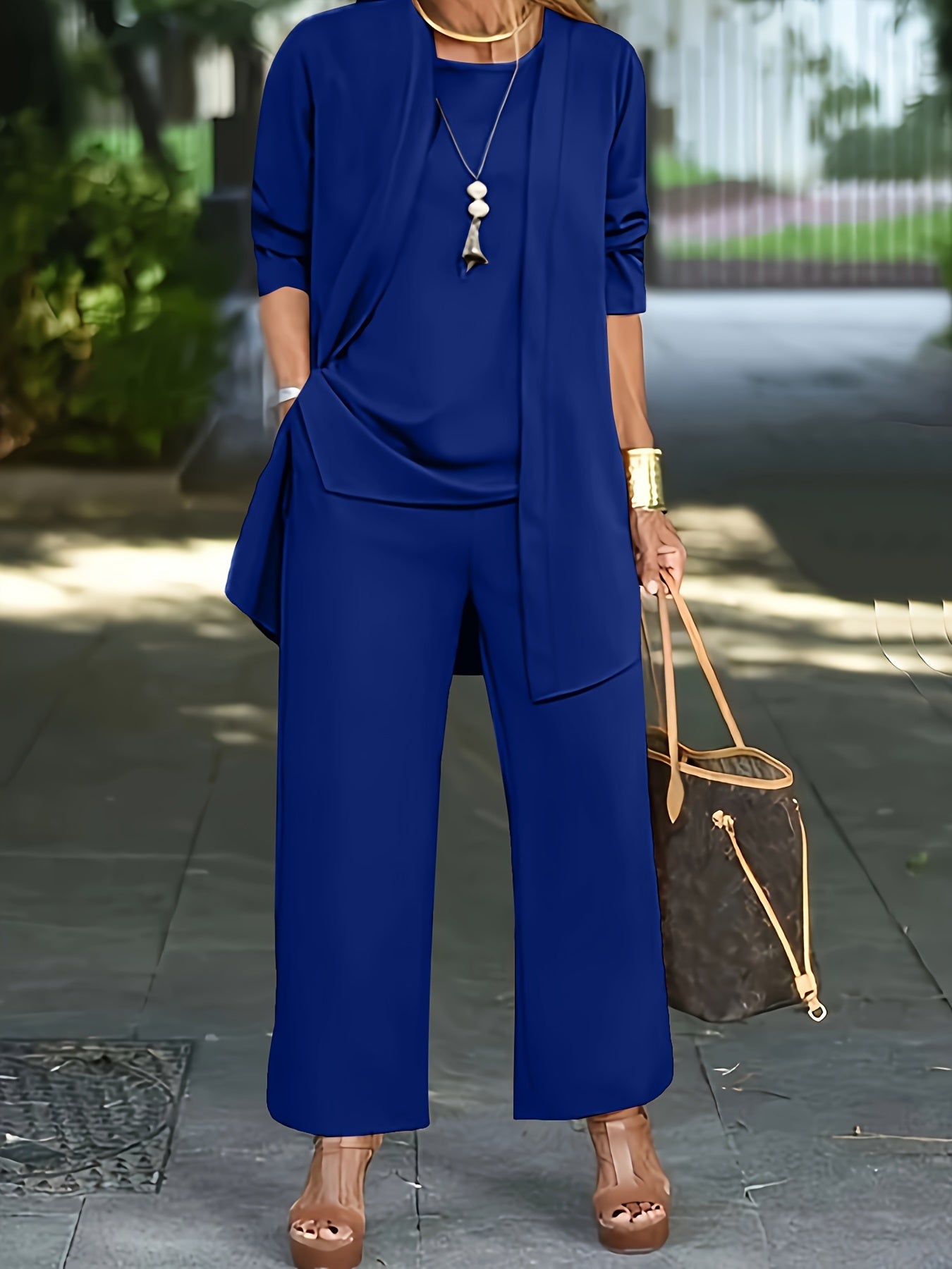 Conjunto elegante de tres piezas para mujer – VIANELLA