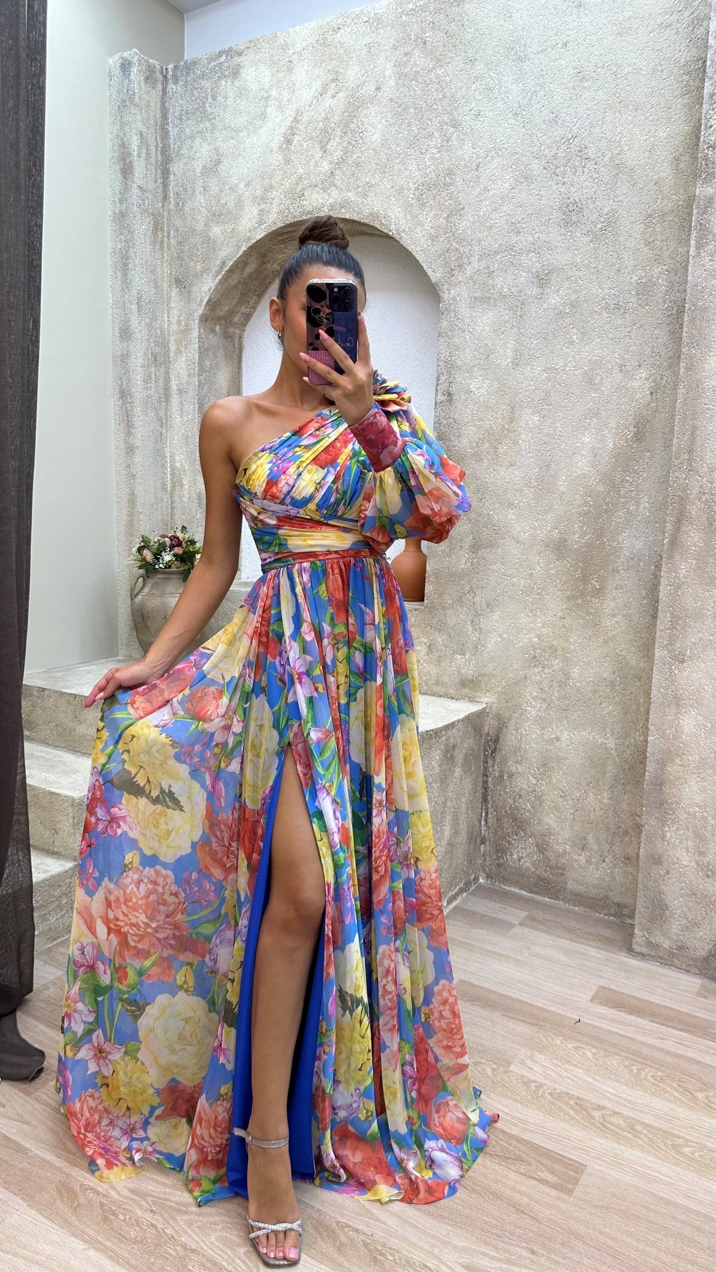 Florencia – Vestido maxi de verano con un hombro descubierto y estampado floral para mujer