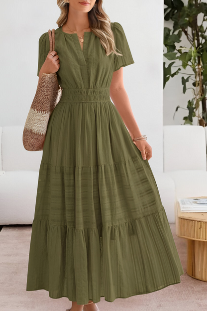 Eliana – Vestido elegante con estructura plisada refinada para mujer