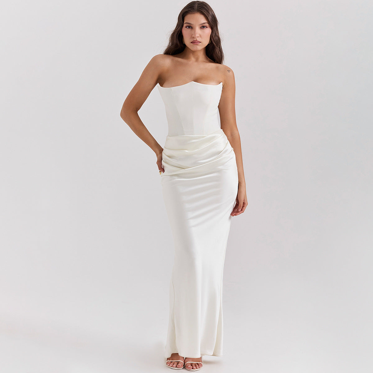 Serenata – Vestido maxi bodycon sin tirantes con fruncido para mujer