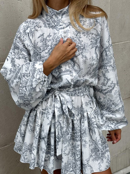 Artemisa – Vestido corto de línea A con estampado artístico y lazo para mujer