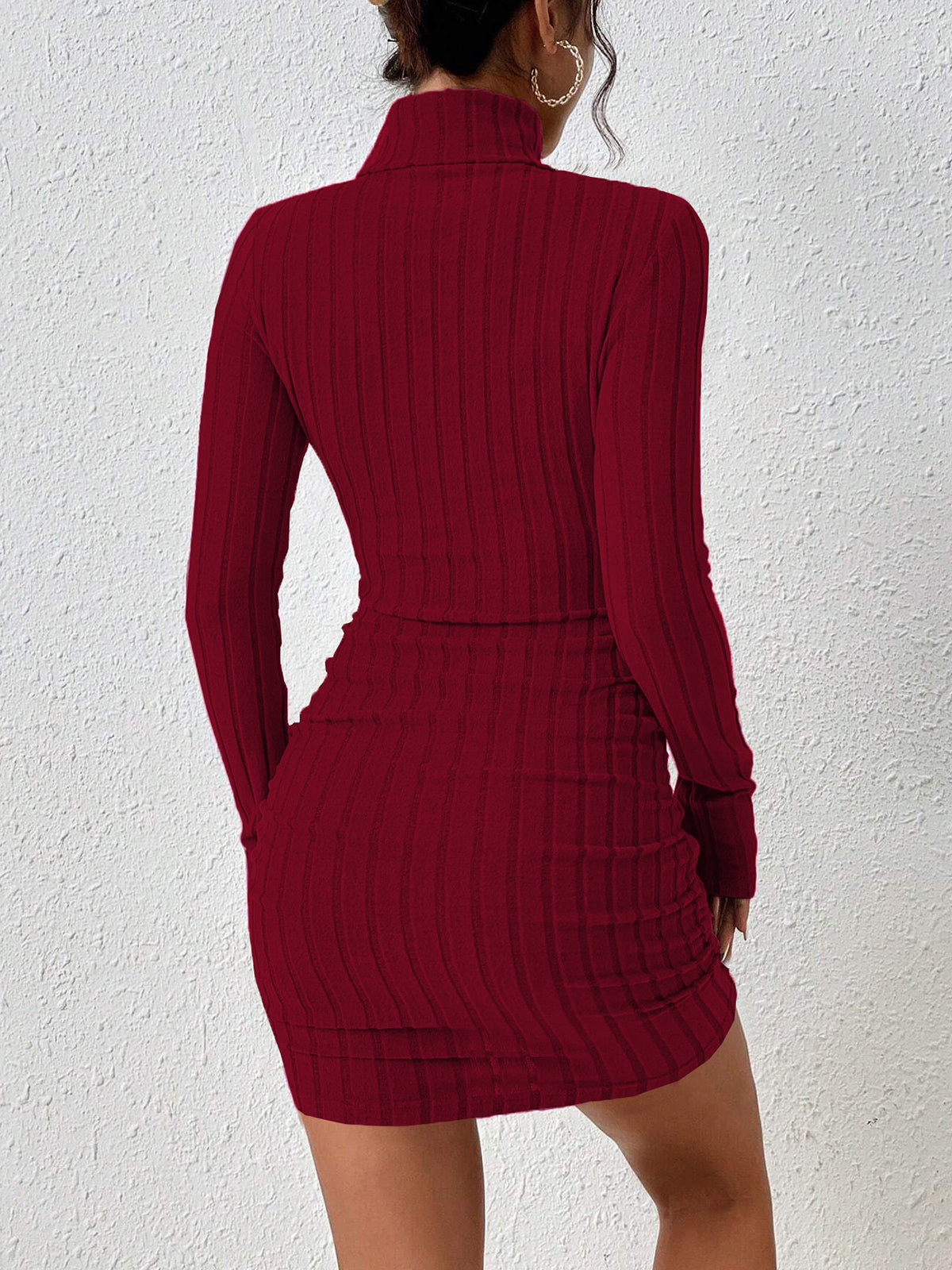 Serena – Vestido de canalé de cuello alto y largo midi para mujer