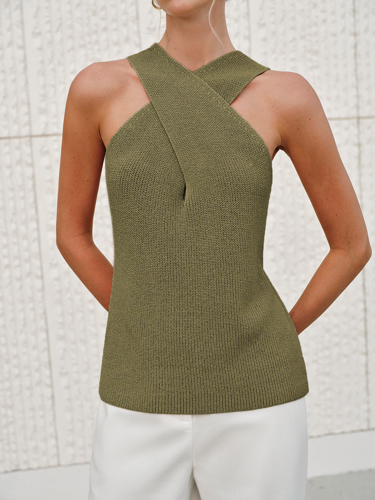 Aurelia – Top sin mangas con cuello halter cruzado para mujer