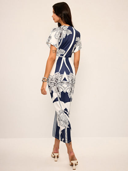 Vestido midi estampado con escote en V sin cinturón – LUMINA