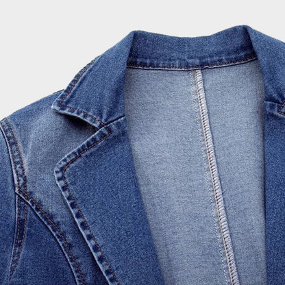 Blazer entallada de estilo moderno para mujer – LUMÉRA