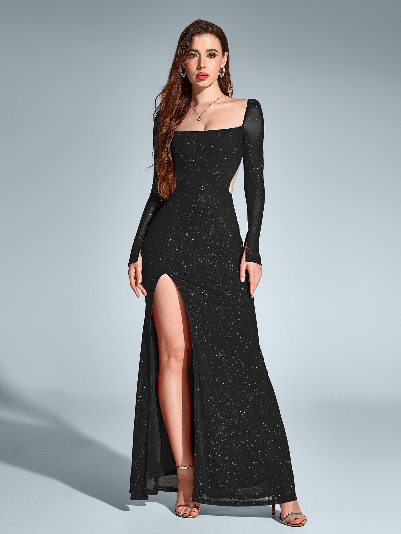 Luz de Gala – Vestido largo con brillo, espalda descubierta y apertura alta para mujer