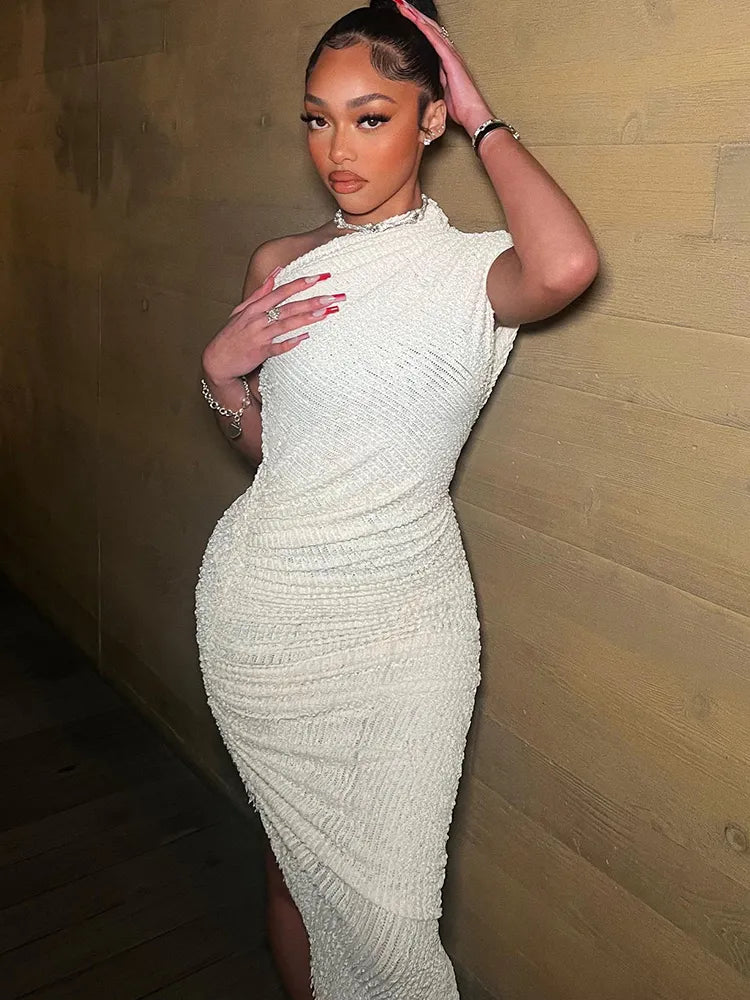 Luna – Vestido asimétrico de un solo hombro en blanco para mujer
