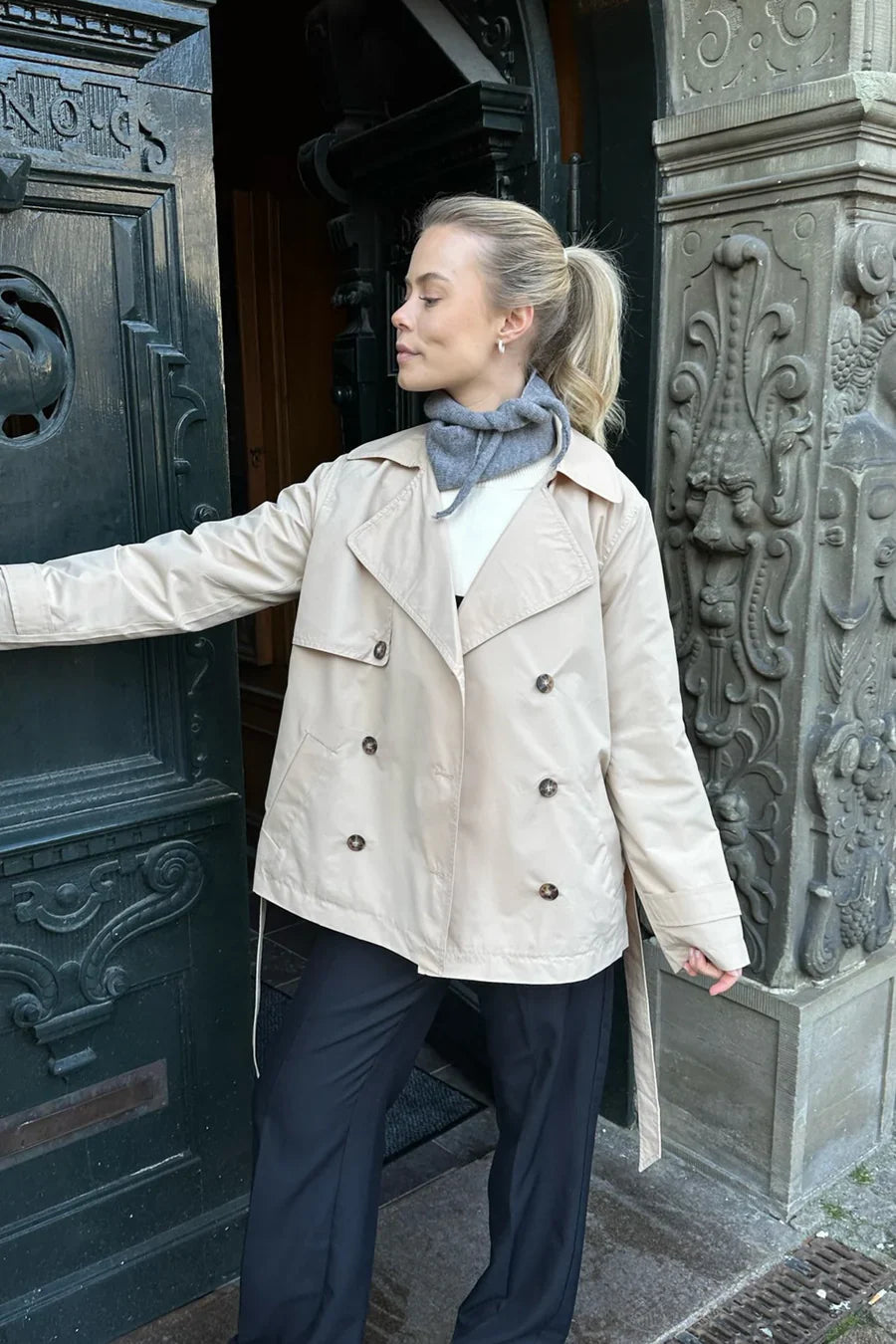GIOVANNA – Chaqueta de cuero para mujer con corte suelto