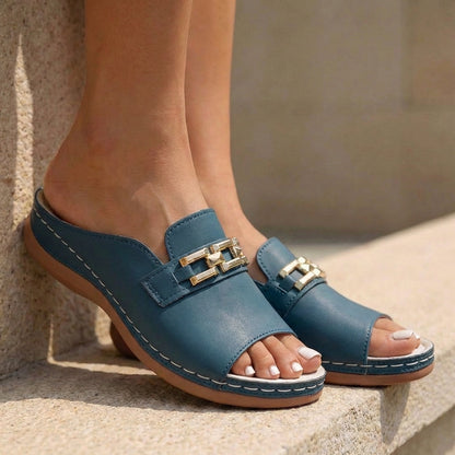 ARES – Sandalias ortopédicas cómodas con detalle de hebilla para mujer