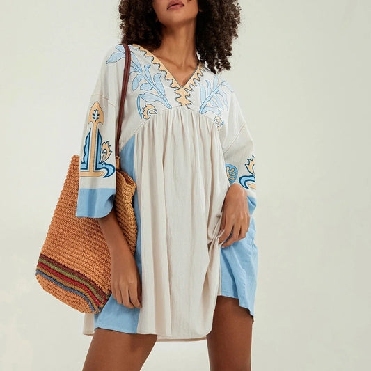 Vestido tipo túnica de mujer con escote en V y bordados decorativos – MABRIELA