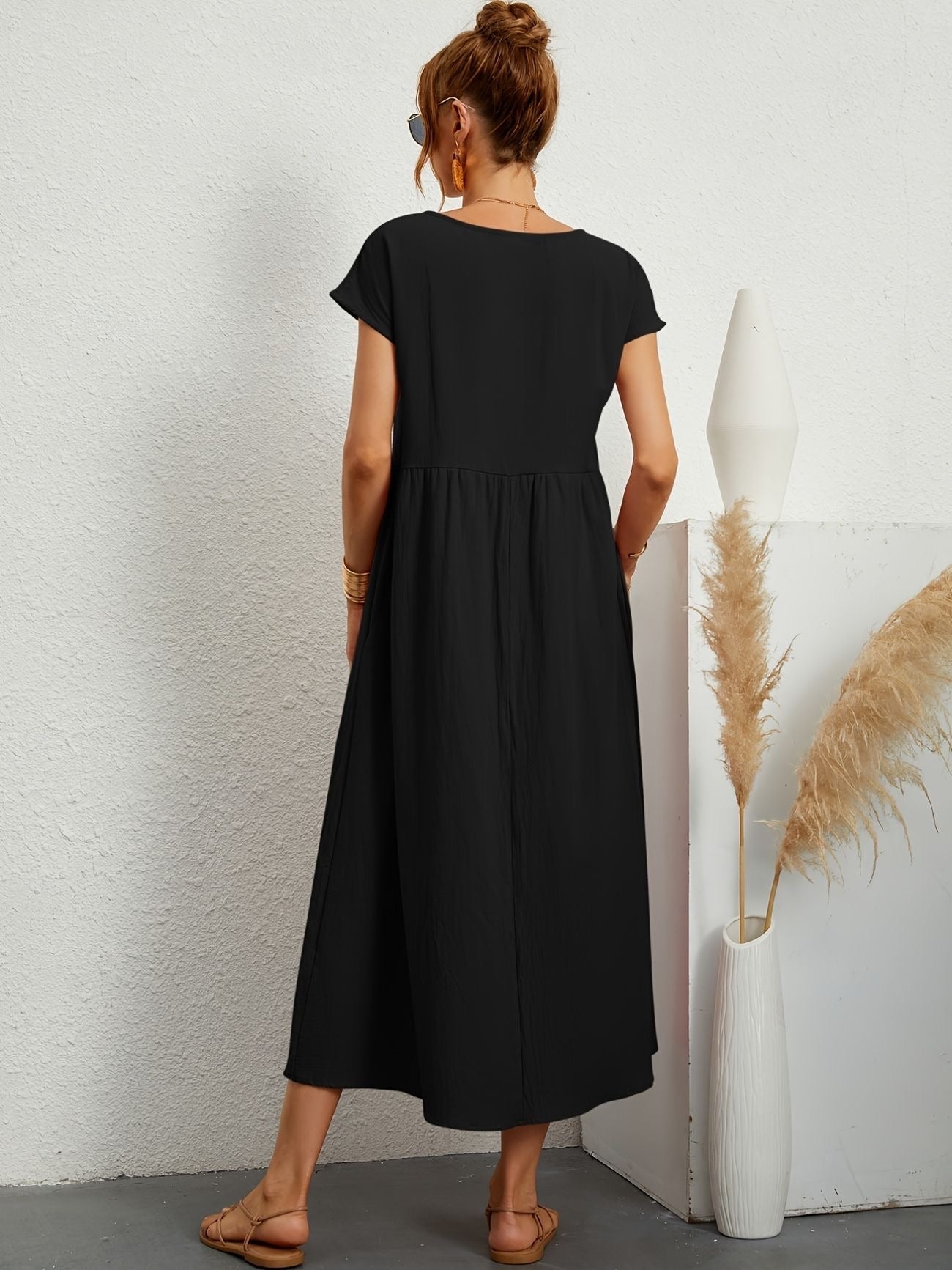 Vestido de lino con corte fluido y estilo natural – GRETA