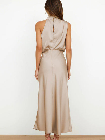 Estella – Vestido midi elegante de satén con cuello drapeado para mujer