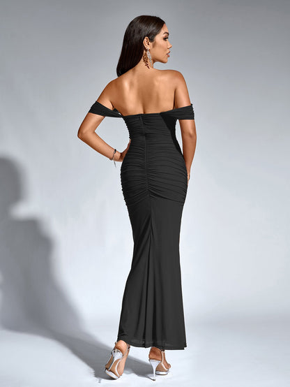 Estela – Vestido largo ajustado con escote de hombros descubiertos para mujer