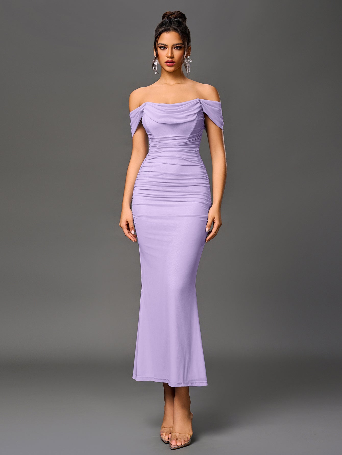 Estela – Vestido largo ajustado con escote de hombros descubiertos para mujer