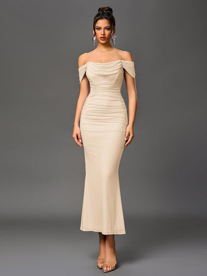 Estela – Vestido largo ajustado con escote de hombros descubiertos para mujer
