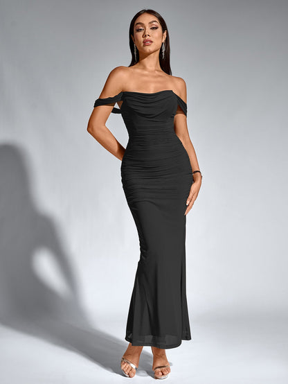 Estela – Vestido largo ajustado con escote de hombros descubiertos para mujer