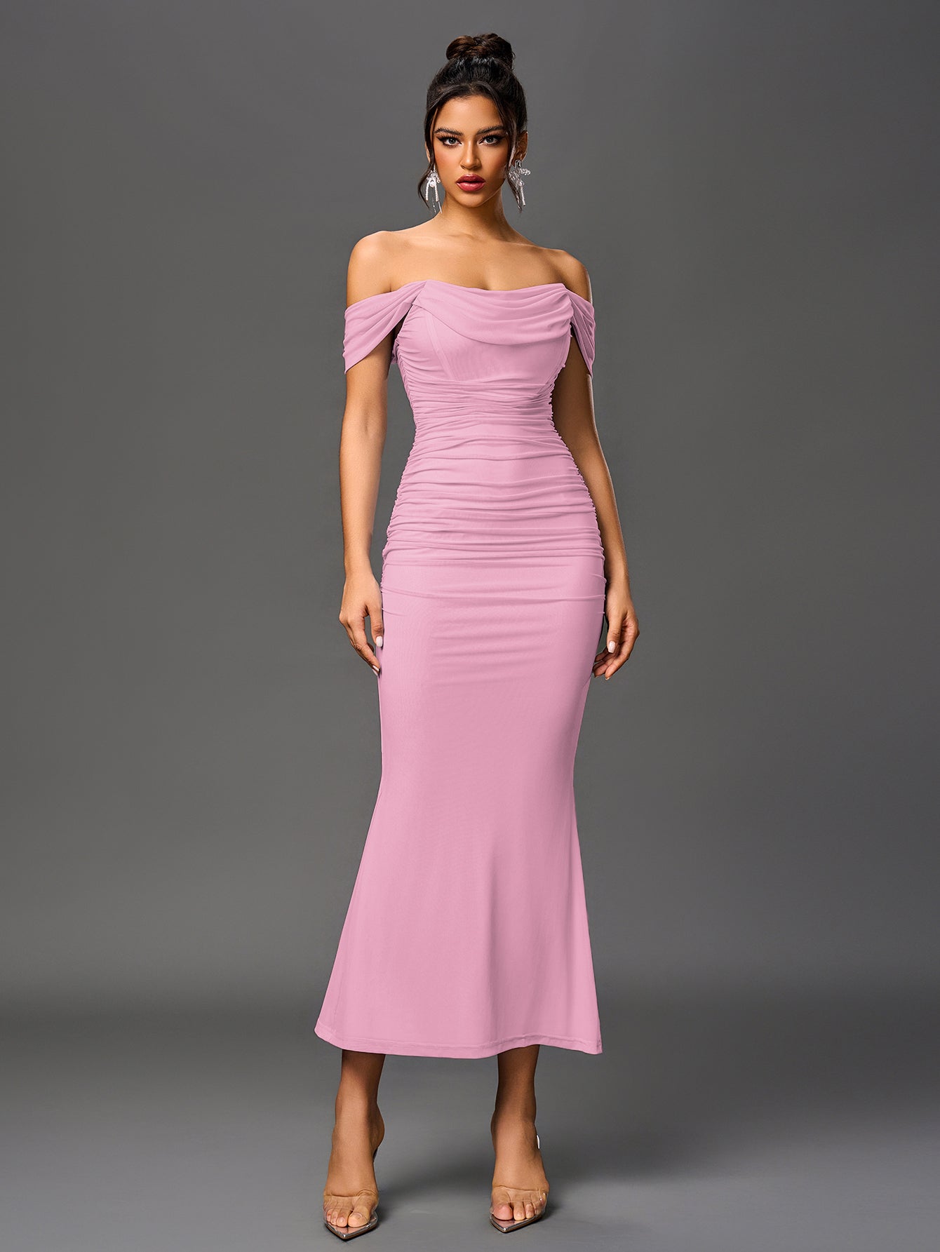 Estela – Vestido largo ajustado con escote de hombros descubiertos para mujer