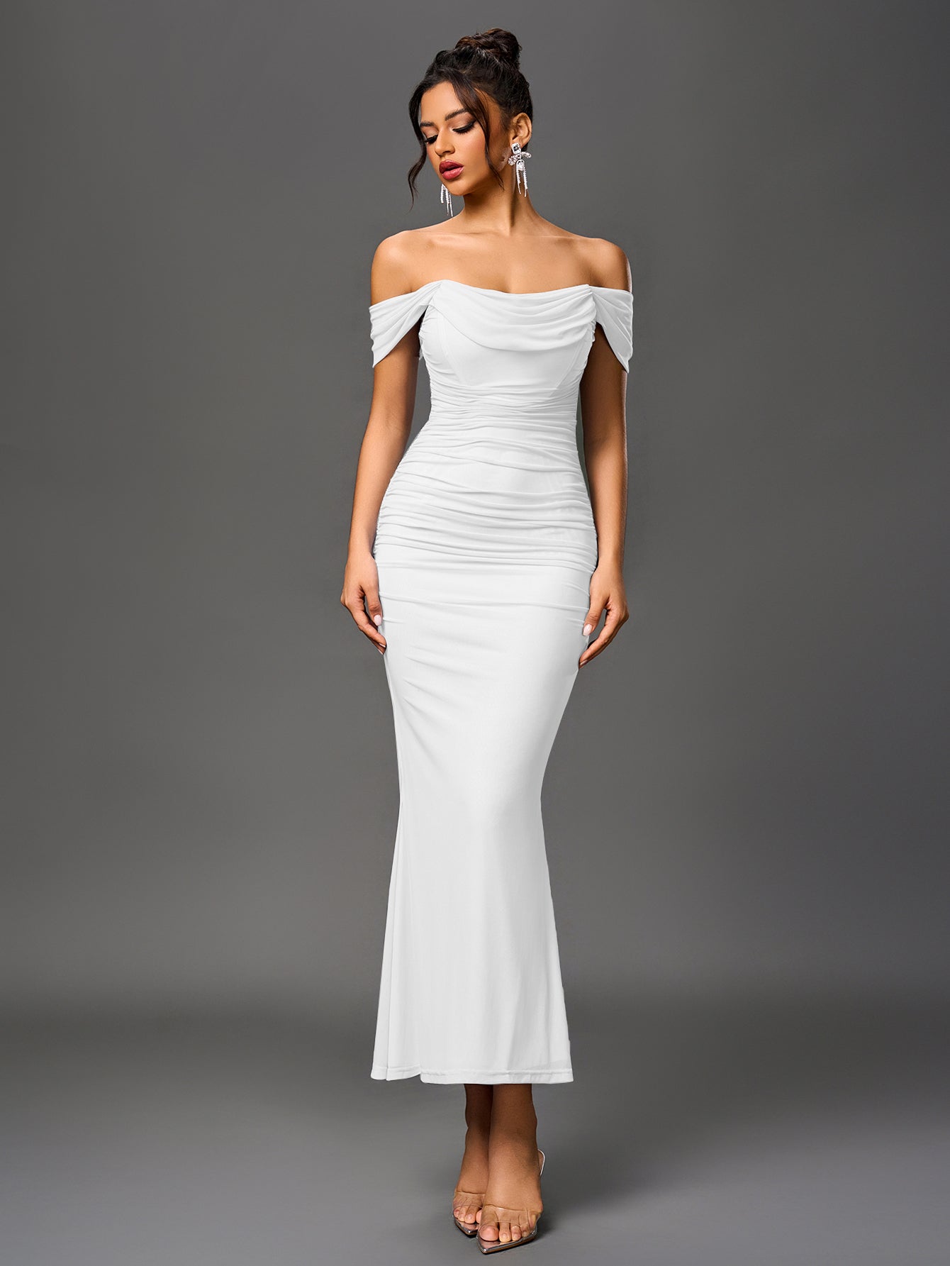 Estela – Vestido largo ajustado con escote de hombros descubiertos para mujer
