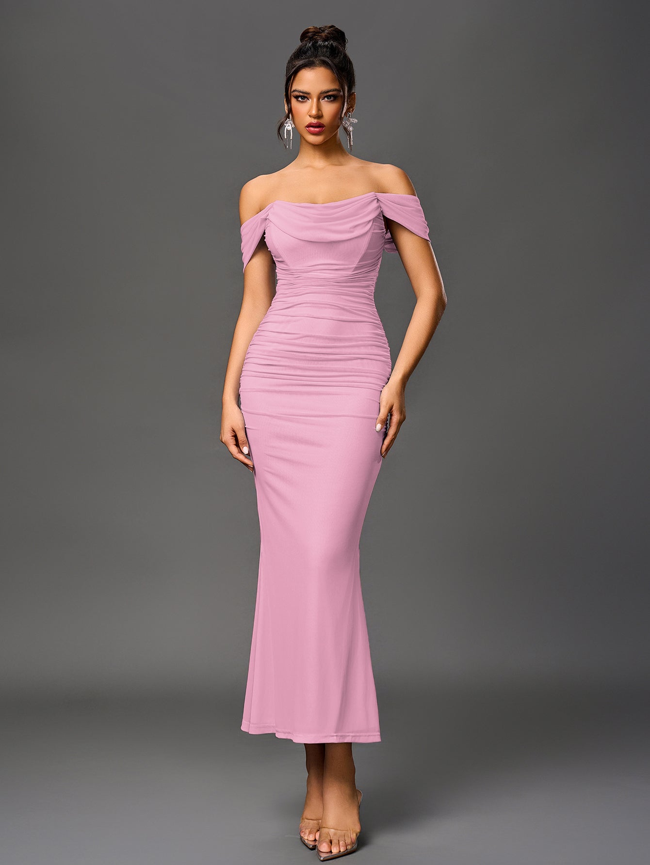 Estela – Vestido largo ajustado con escote de hombros descubiertos para mujer