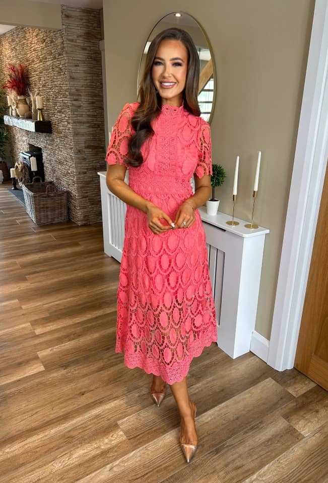 Celestina – Vestido midi de encaje de manga larga con cuello alto para mujer