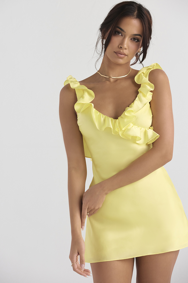 Serena – Vestido mini satinado de seda con fruncido amarillo para mujer