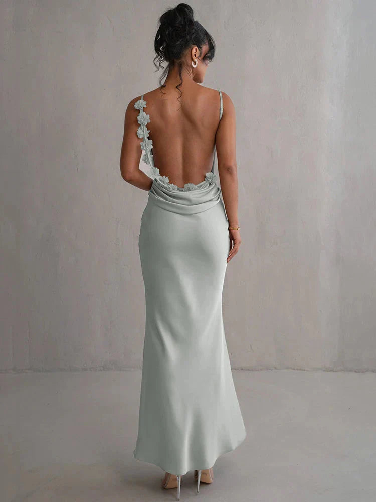 Sakura – Vestido maxi satinado con cuello cascada para mujer