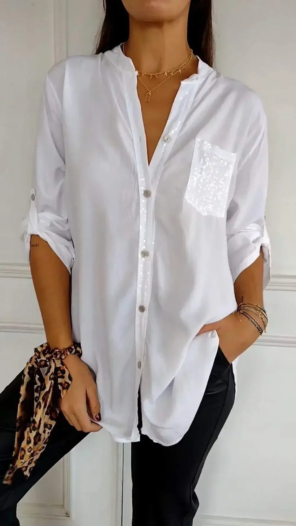 AMARA - Blusa casual con botones y detalles de lentejuelas para mujer