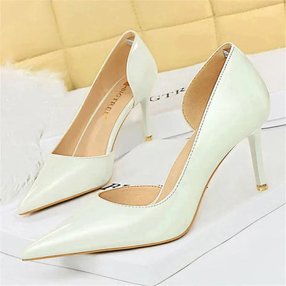 Zapatos de tacón alto para mujer con laterales descubiertos – EDITALIA