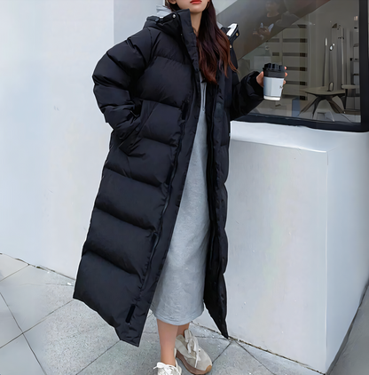 Abrigo acolchado maxi de mujer con capucha y corte oversize – YSORIA