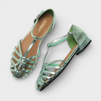 LAURA – Sandalias planas de mujer con tiras cruzadas