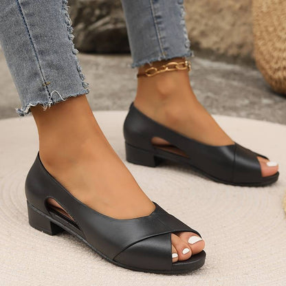 Zapatos destalonados de mujer con punta abierta y tacón bajo – SOLEDAD