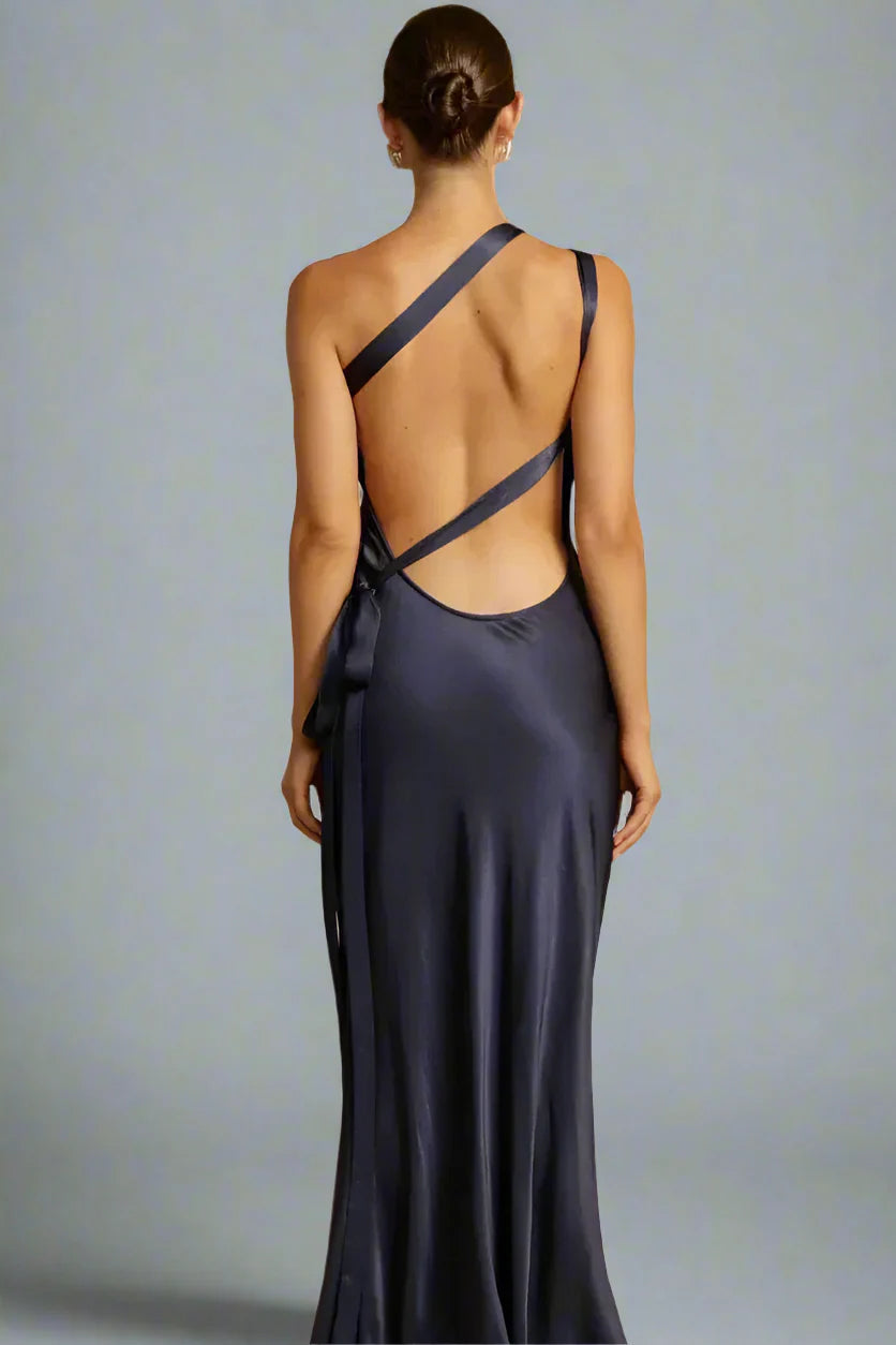 INDIRA – Vestido de noche satinado para mujer con diseño de un solo hombro