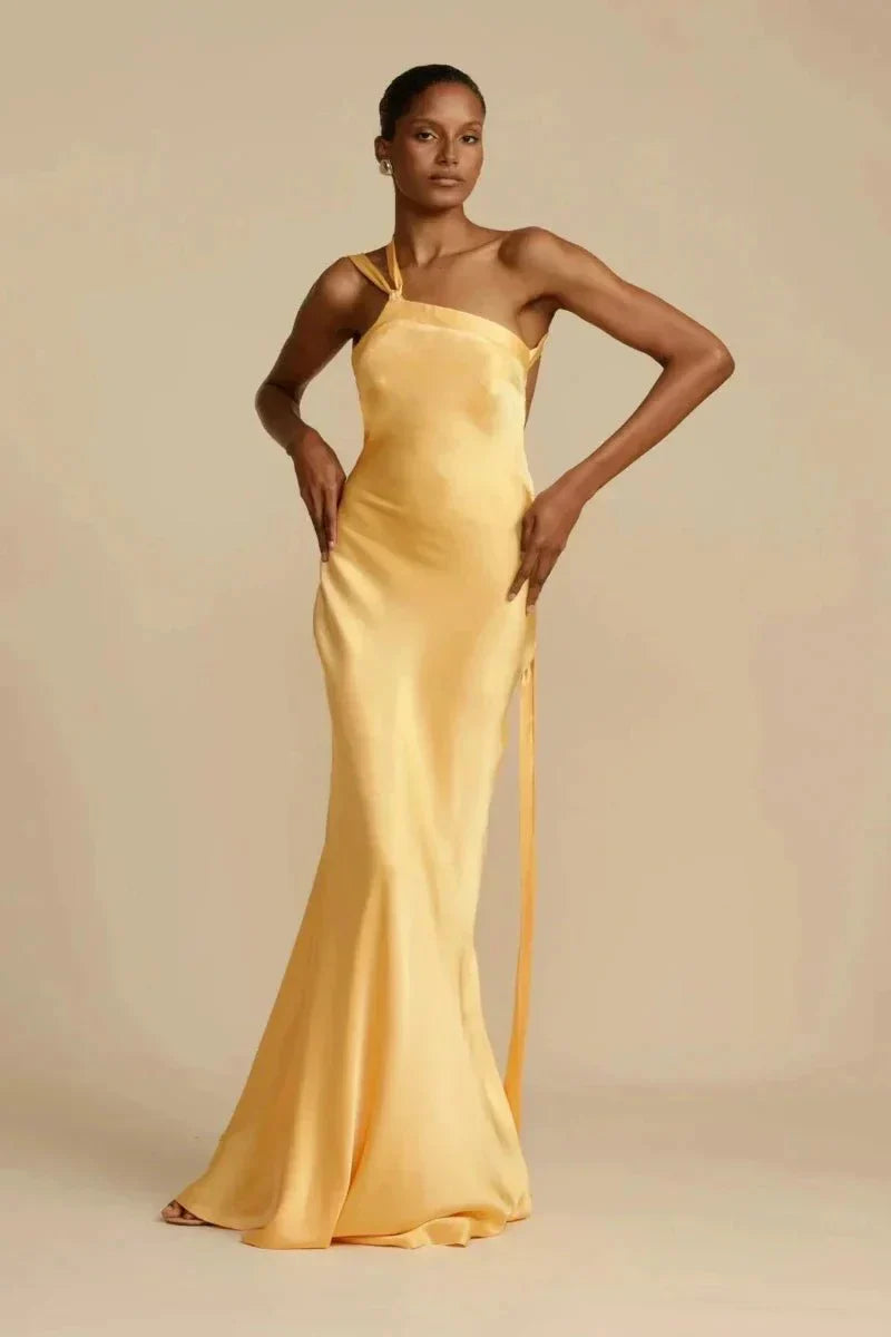 INDIRA – Vestido de noche satinado para mujer con diseño de un solo hombro