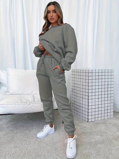 Conjunto de chándal femenino de dos piezas con estilo relajado – MADÉA