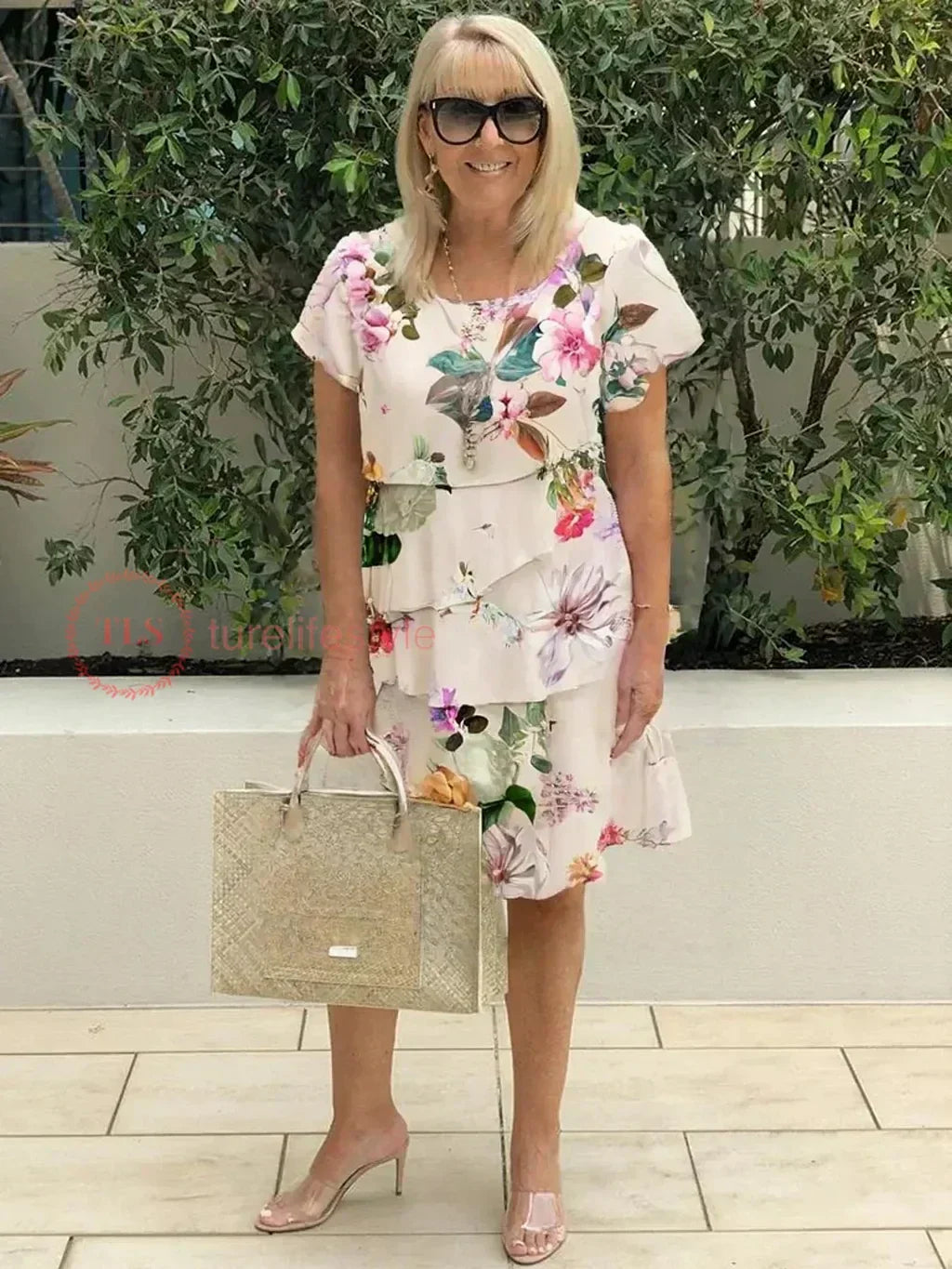 Vestido largo floral en capas para invitadas de boda – ALMARA BLOOM