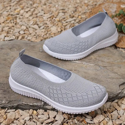 Aura – Zapatillas slip-on para mujer con suela flexible