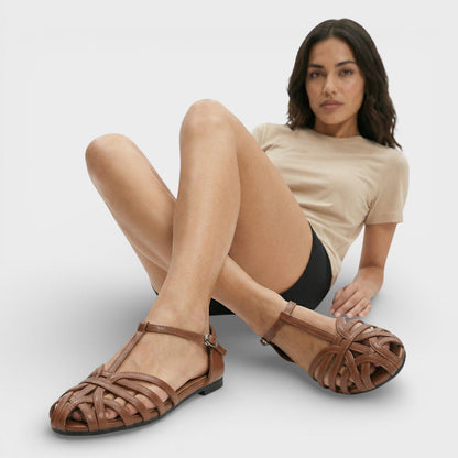 LAURA – Sandalias planas de mujer con tiras cruzadas