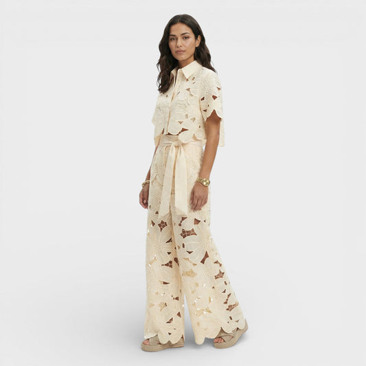 CLARA – Conjunto elegante de camisa y pantalón para invitada